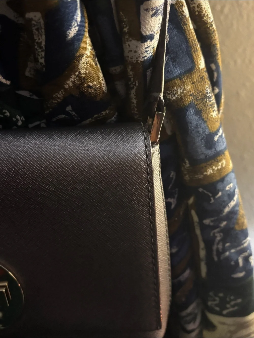 kate spade metallic gray crossbody with gold hardware
